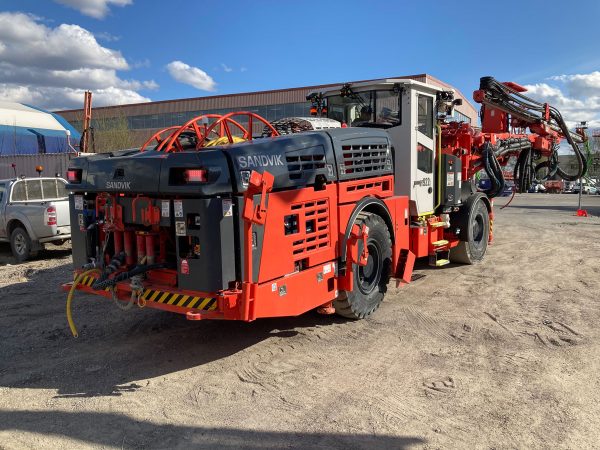 Sandvik DT922i Underground Rock Drill