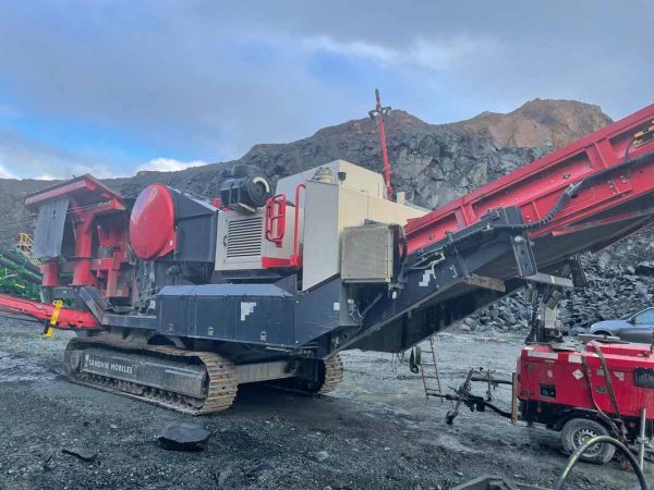 Concasseur à mâchoires Sandvik UJ440i