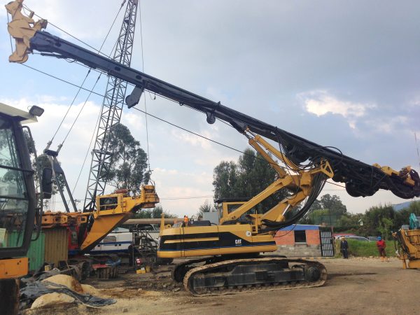 Bauer BG 18H Rotary Paling Rig