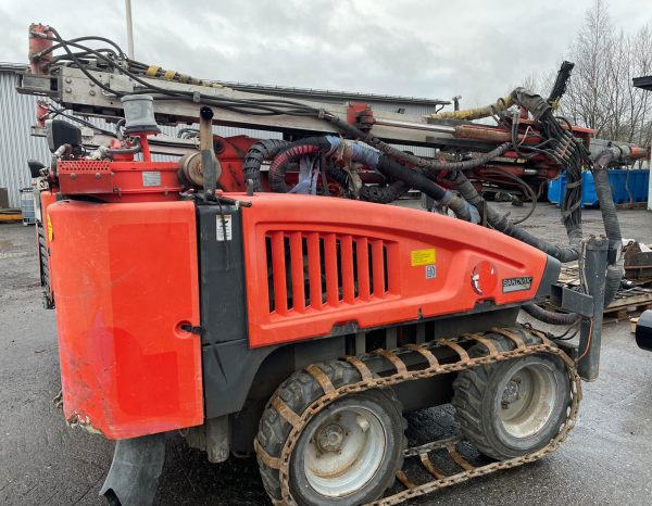 Sandvik Commando DC125R Rock Drill