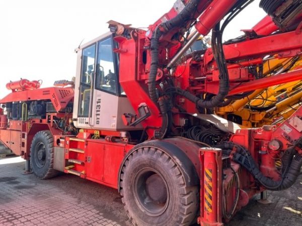 Sandvik DT1131i 地下ロックドリル