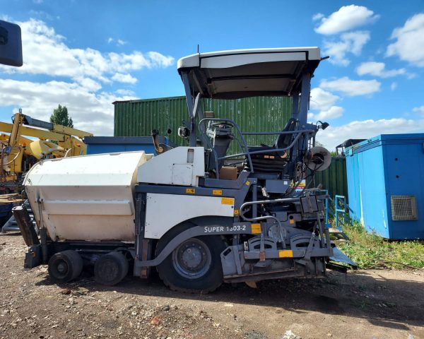 Vogele Super 1303-2 Paver