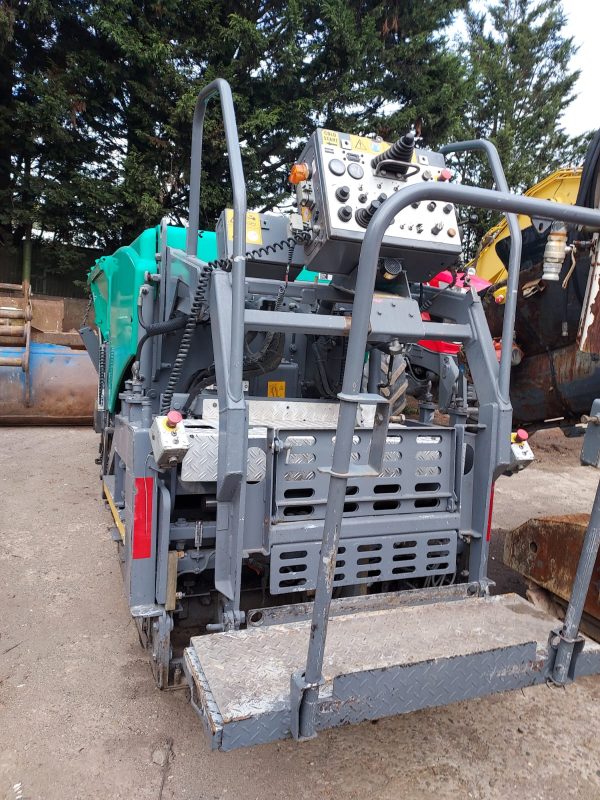 Vogele Super 800 Paver
