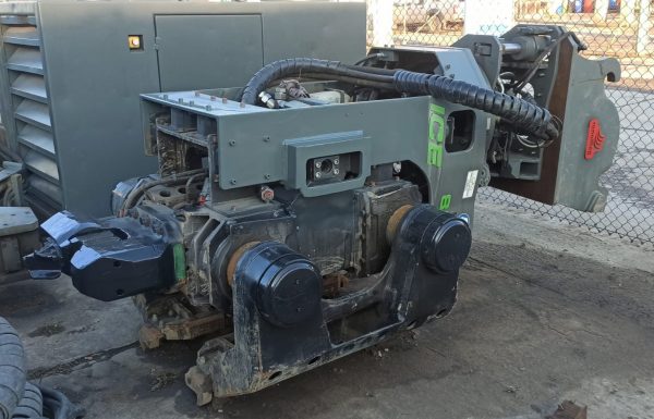 ICE 8SG Vibratory Piling Rig