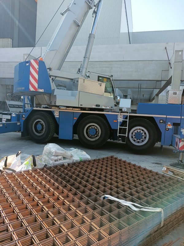 LIEBHERR LTC 1045-3.1 MOBILE CRANE
