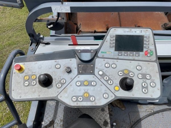 Vogele MT 3000-2i Offset Paver