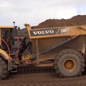 Volvo A30G Kiepwagen met knikbesturing