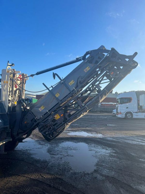 Wirtgen W100Ri Road Planer