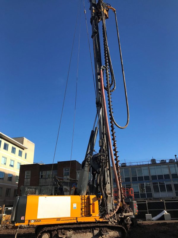 Casagrande B200 CFA Piling Rig