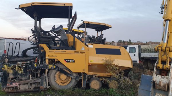 Pavimentadora Caterpillar AP500