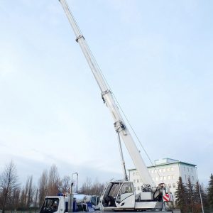 Grove GMK 2035E Mobile Crane