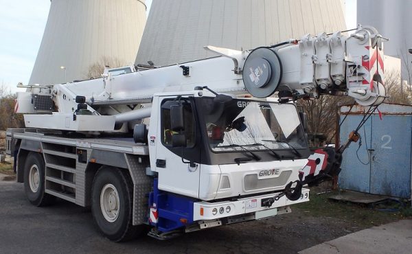 Grove GMK 2035E Mobile Crane