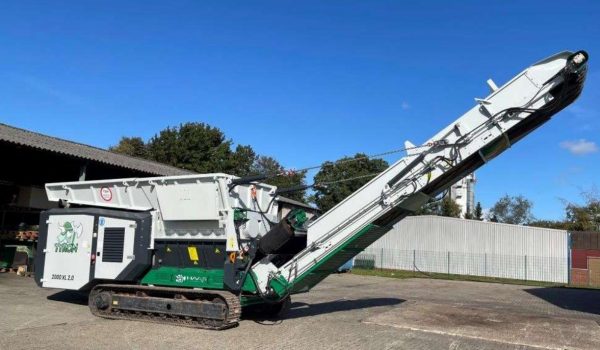 Haas Tyron 2000 XL 2.0 Slow Speed Shredder
