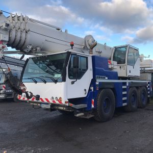 Liebherr LTM 1055-3.2 เครนเคลื่อนที่