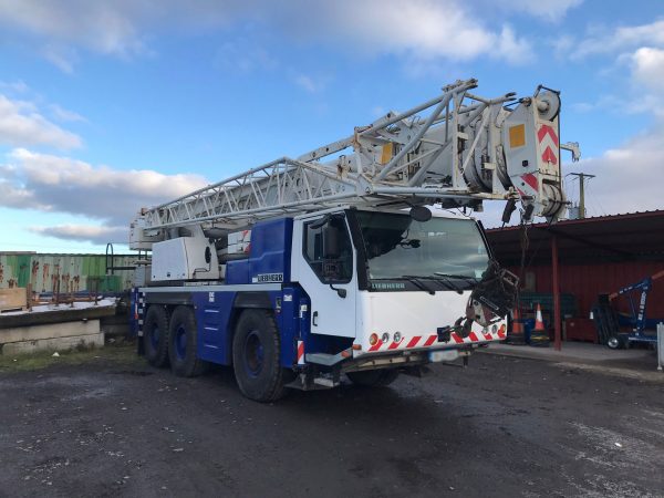 Kren Mudah Alih Liebherr LTM 1055-3.2