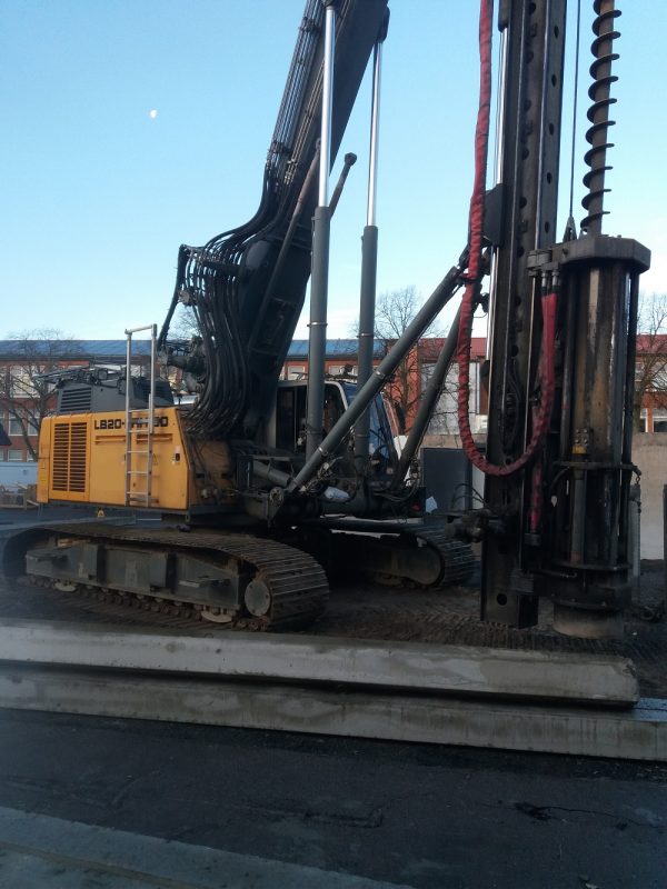 Liebherr LB20-LRH100 Hammer/Rotary Piling Rig