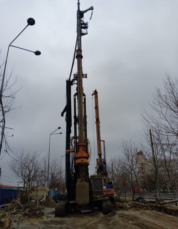 Liebherr LRB 255 Rotary/CFA Piling Rig