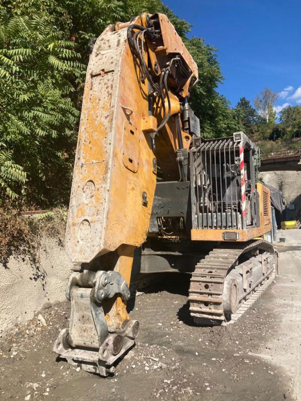 Ekskavator Bawah Tanah Liebherr R 944 C