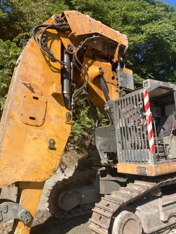 Jengkaut Bawah Tanah Liebherr R 944 C