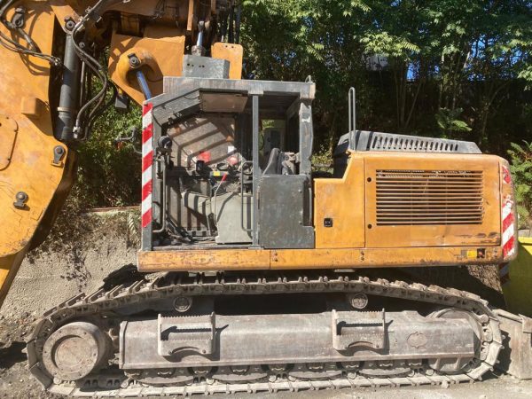 Liebherr R 944 C ondergrondse graafmachine