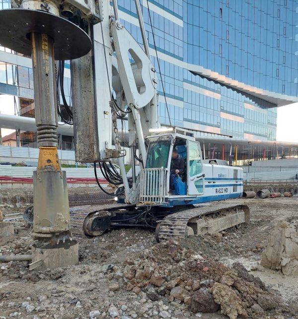 Soilmec R-622 HD Rotary/CFA Piling Rig