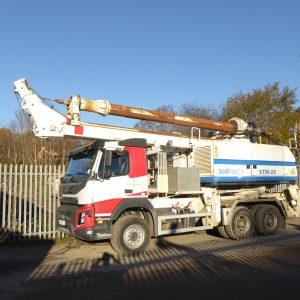 Plate-forme de battage montée sur camion Soilmec STM-20