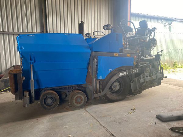 Vogele Super 1303-2 Paver