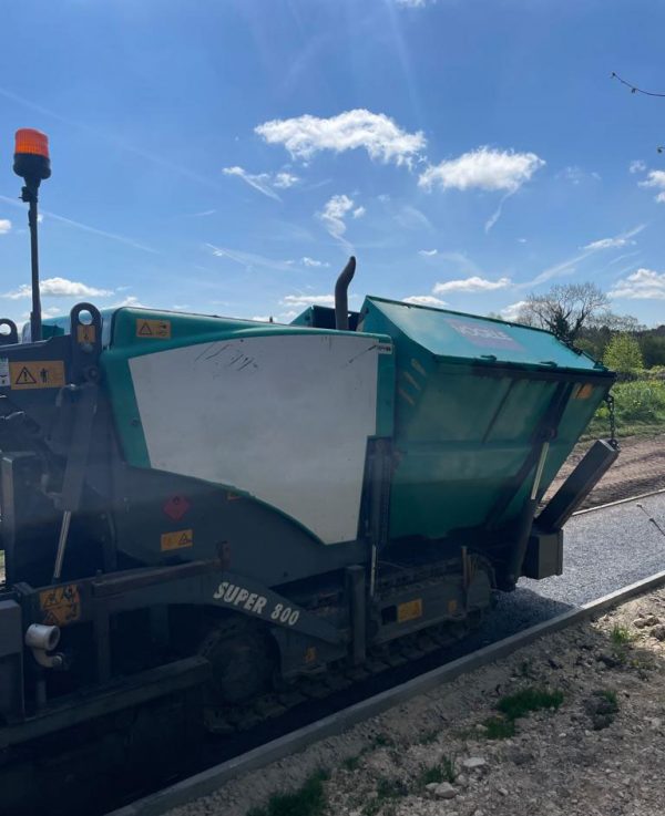 Vogele Super 800 Paver