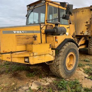 Knickgelenkter Muldenkipper Volvo A25B