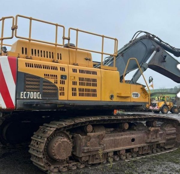 Escavadeira Volvo EC700L