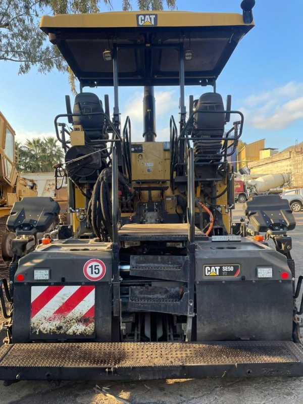 Caterpillar AP500F Paver