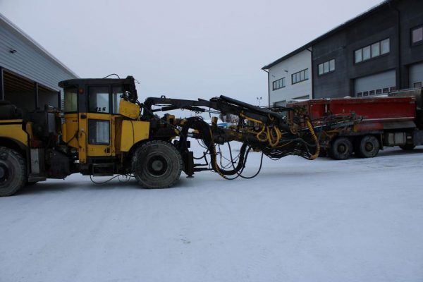 Perforadora subterránea Atlas Copco Boltec LC