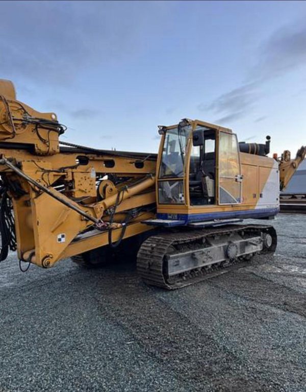Bauer BG 12H Rotary Piling Rig