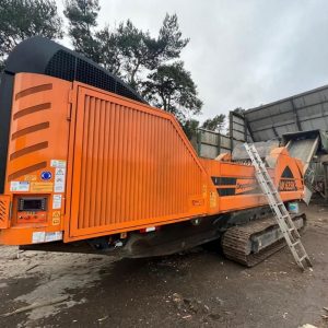 Trituradora de alta velocidad Doppstadt AK635K