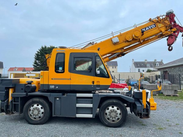 Kato KRM-13H-III City Crane