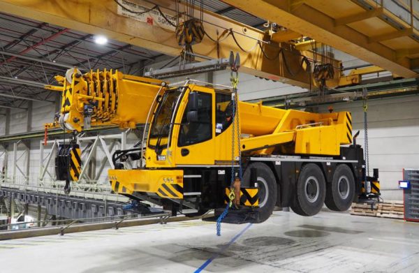 Liebherr LTC 1045-3.1 Mobile Crane