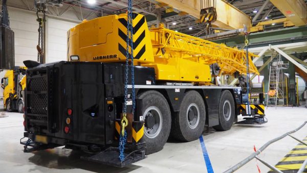Liebherr LTC 1045-3.1 Mobile Crane
