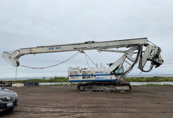 Вращающаяся буровая установка Soilmec SR-65