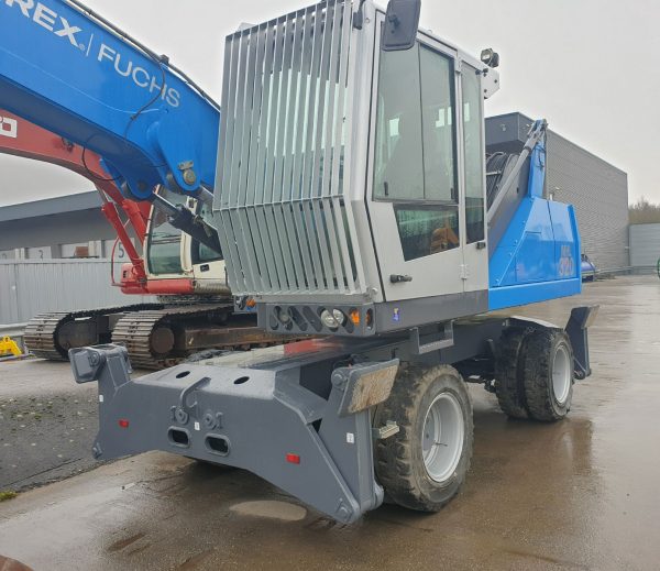 Terex Fuchs MHL 320D Material Handler