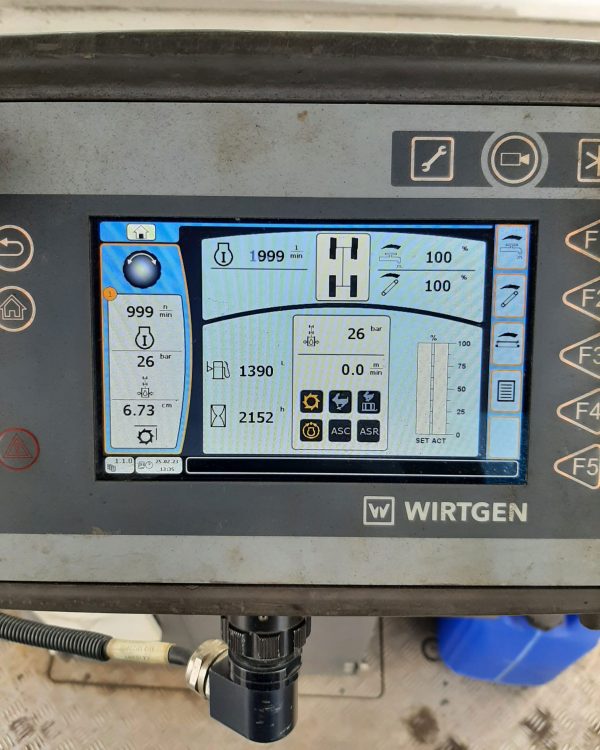 Wirtgen W220 Road Planer