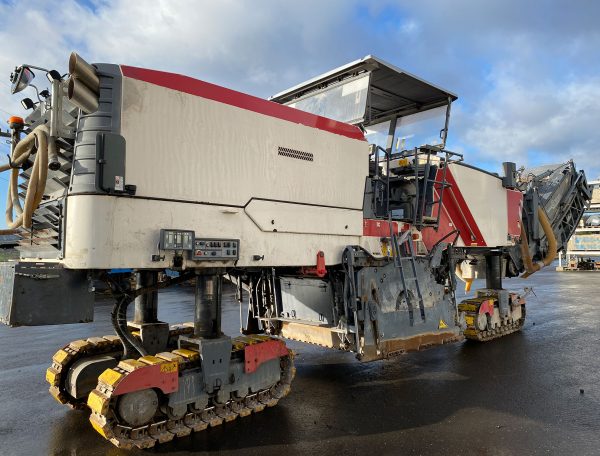 Wirtgen W250i Road Planer