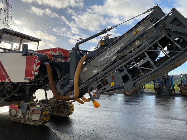 Wirtgen W250i Road Planer