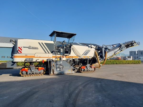 Wirtgen W220 Road Planer