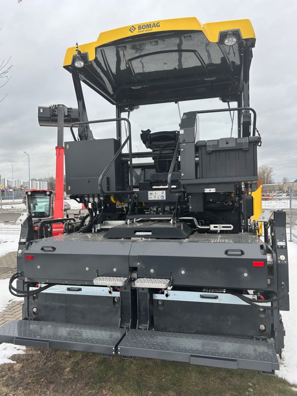Bomag BF600 C-3 Paver