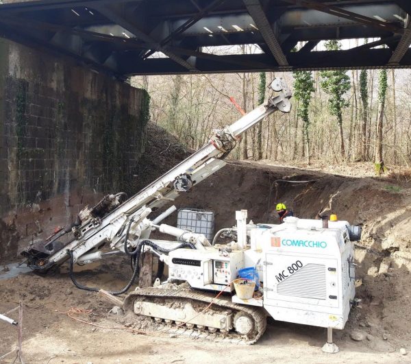 Comacchio MC800 Micro Piling Rig