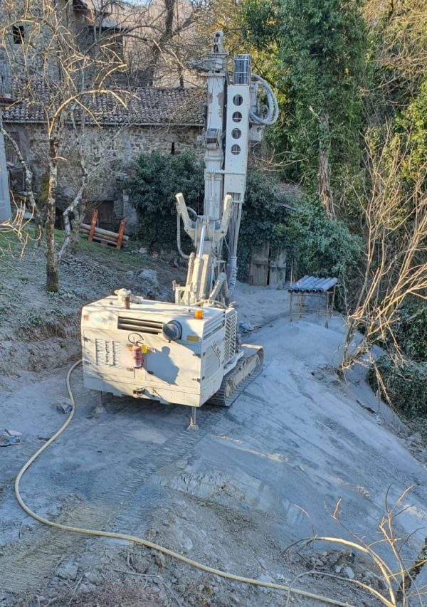 Comacchio MC800 Micro Piling Rig