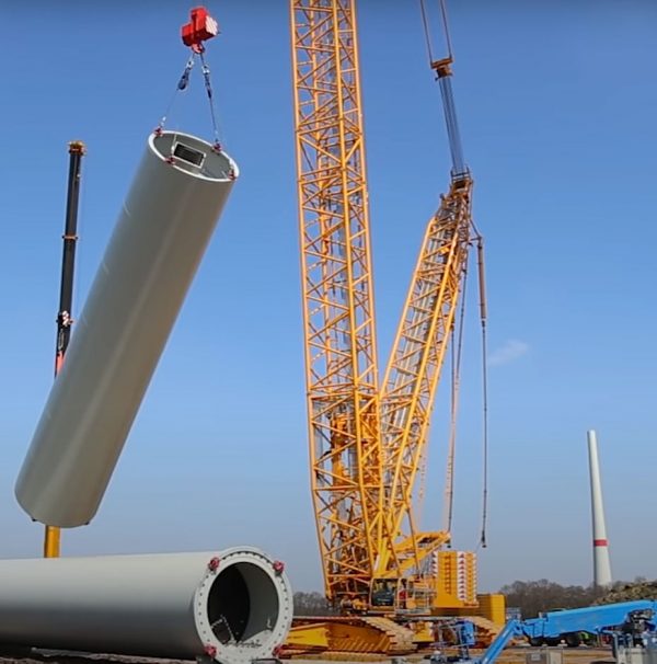 Demag CC3800 Crawler Crane