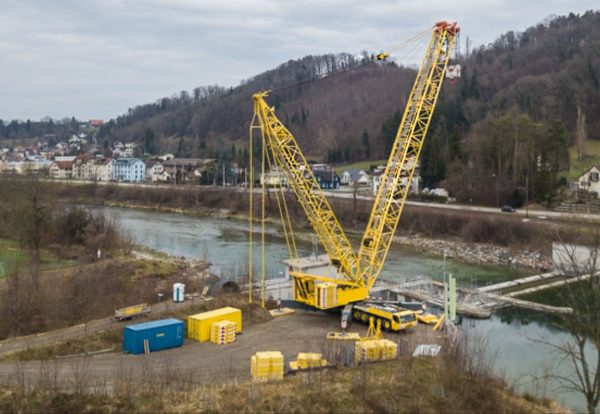 Demag TC 2800-1 Mobile Crane