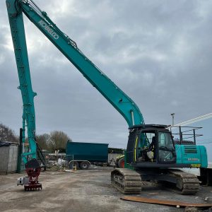 Escavadeira Kobelco SK260LC