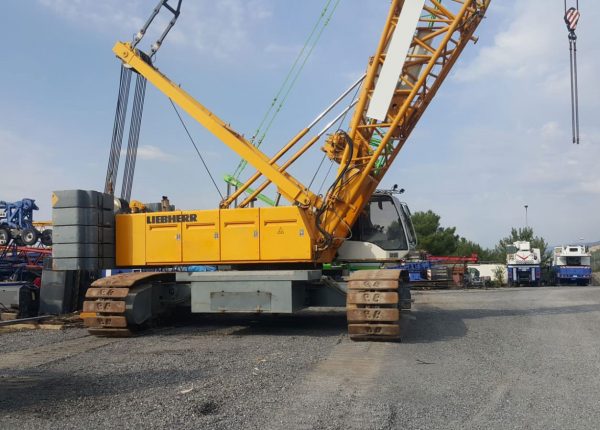 Liebherr LR1160 Crawler Crane
